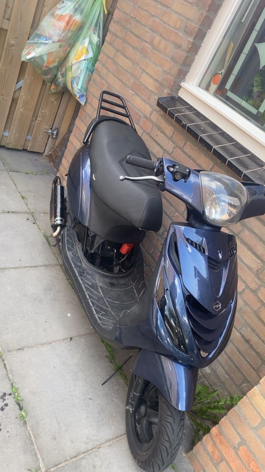 Zip 70cc met snor, Fietsen en Brommers, Scooters | Piaggio, Tweetakt, Maximaal 45 km/u, Zip, Ophalen of Verzenden