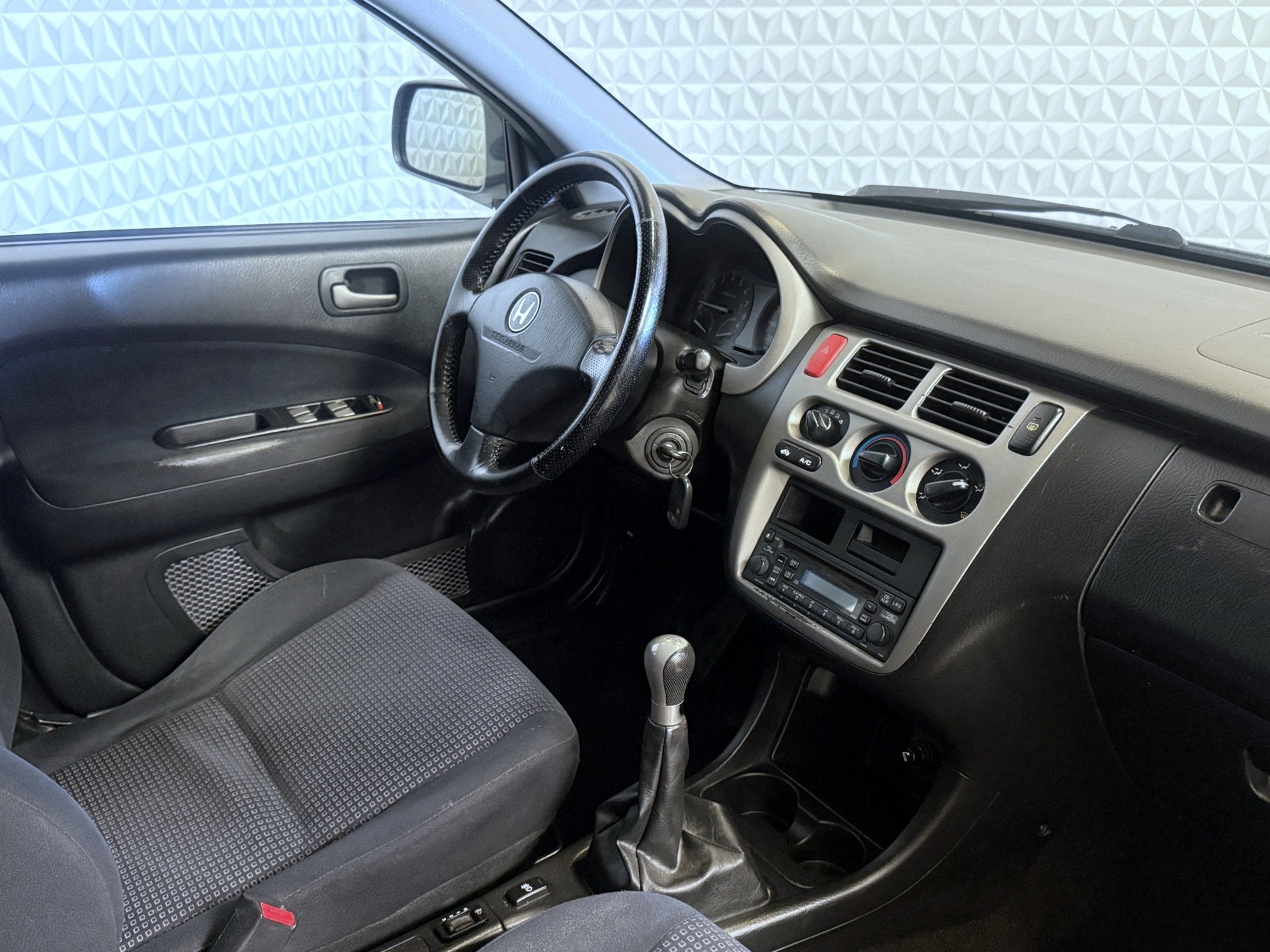 Honda HR-V 1.6i 2WD in goede en nette staat! 194.000km (2004, Auto's, Voorwielaandrijving, Stof, Gebruikt, 1590 cc
