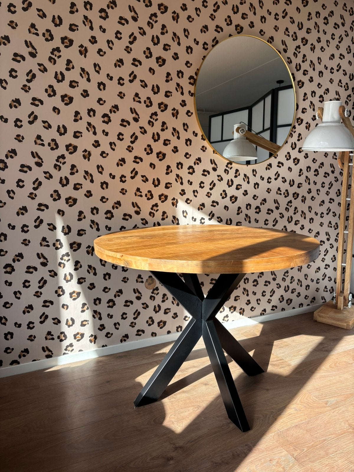 Mooie kleine ronde eettafel, doorsnee 1 meter, Ophalen, Zo goed als nieuw, Rond, 100 tot 150 cm