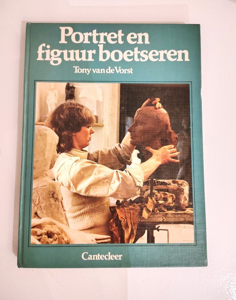 Portret en figuur boetseren – Tony v/d Vorst – 9789021308562, Gelezen, Tony v/d Vorst, Ophalen of Verzenden, Kleien en Boetseren
