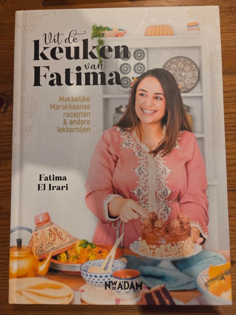 Uit de keuken van Fatima - Fatima El Irari (Hardcover), Ophalen of Verzenden, Zo goed als nieuw