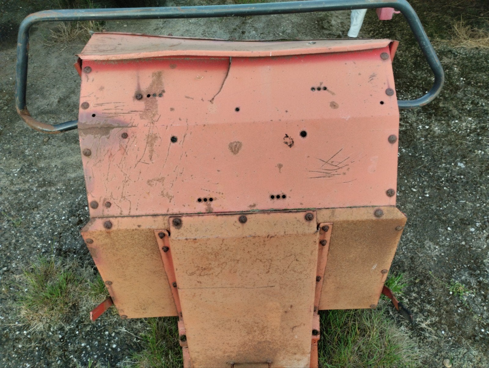 Kneuzer PZ 211, Ophalen, Veehouderij, Grondbewerking