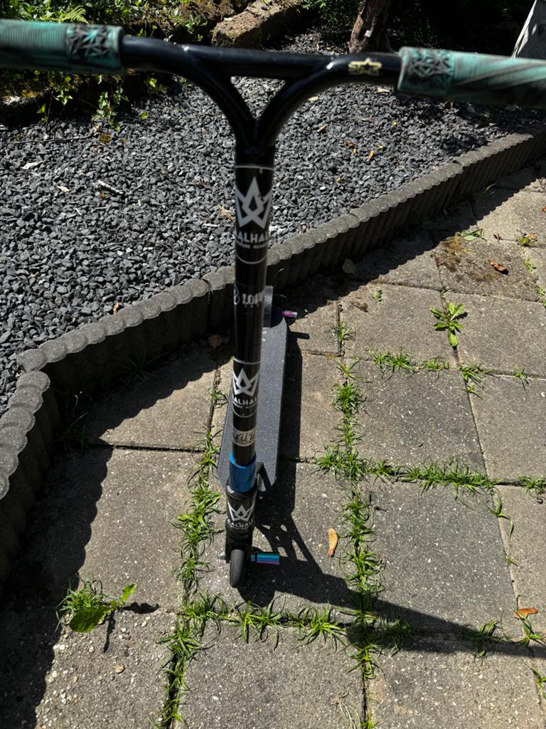 Stuntstep met extra wielen, Fietsen en Brommers, Steps, Gebruikt, Gewone step, Ophalen
