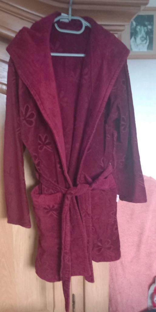 Nieuwe korte dames velours badjas, Kleding | Dames, Badmode en Zwemkleding, Nieuw, Overige typen, Rood, Ophalen of Verzenden