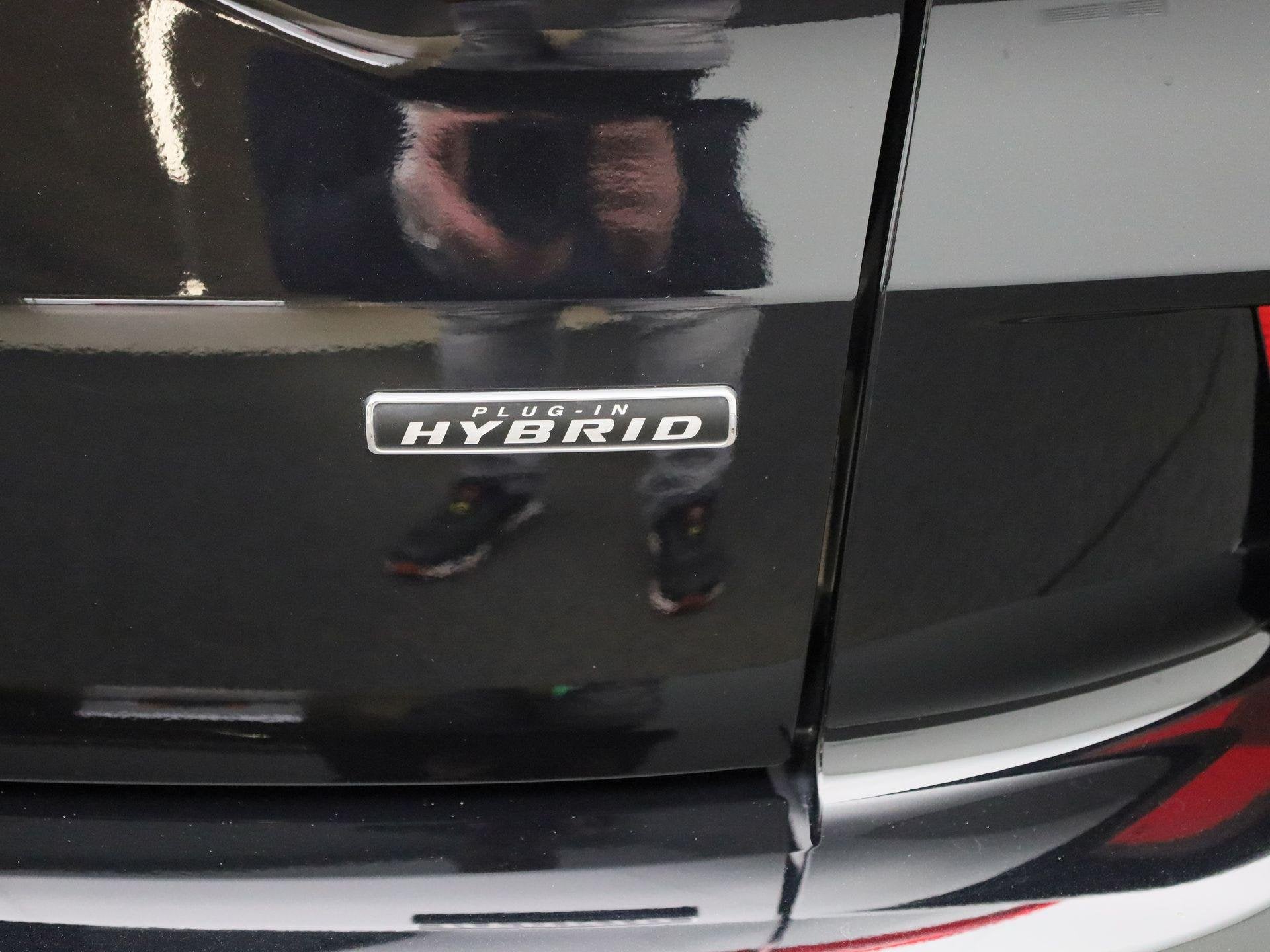 Foto 39 van Ford Kuga 2.5 PHEV ST-Line | Automaat | Verwarmde Voorstoele