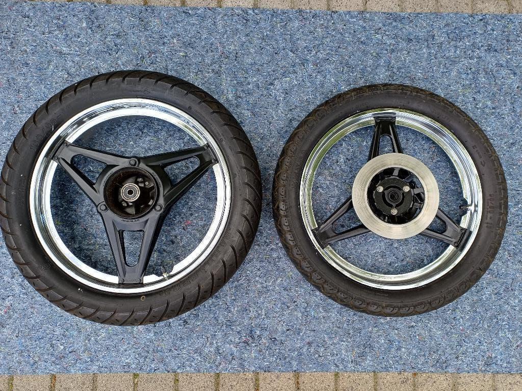 Nette set comstar honda mb mb5 mb8 velgen met banden, Fietsen en Brommers, Brommeronderdelen | Oldtimers, Gebruikt, Overige merken
