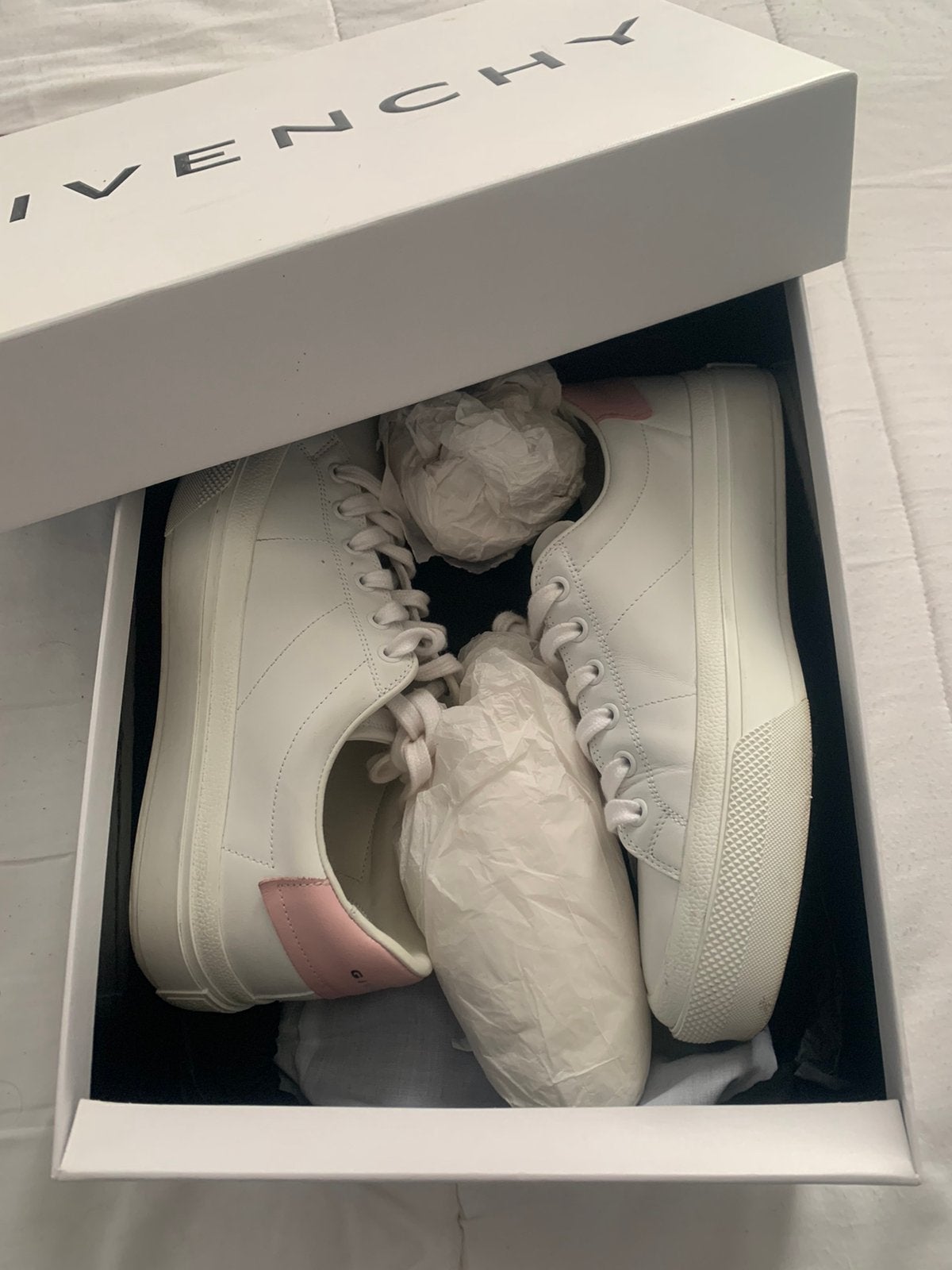 Givenchy city sneakers, Ophalen of Verzenden, Zo goed als nieuw, Sneakers of Gympen