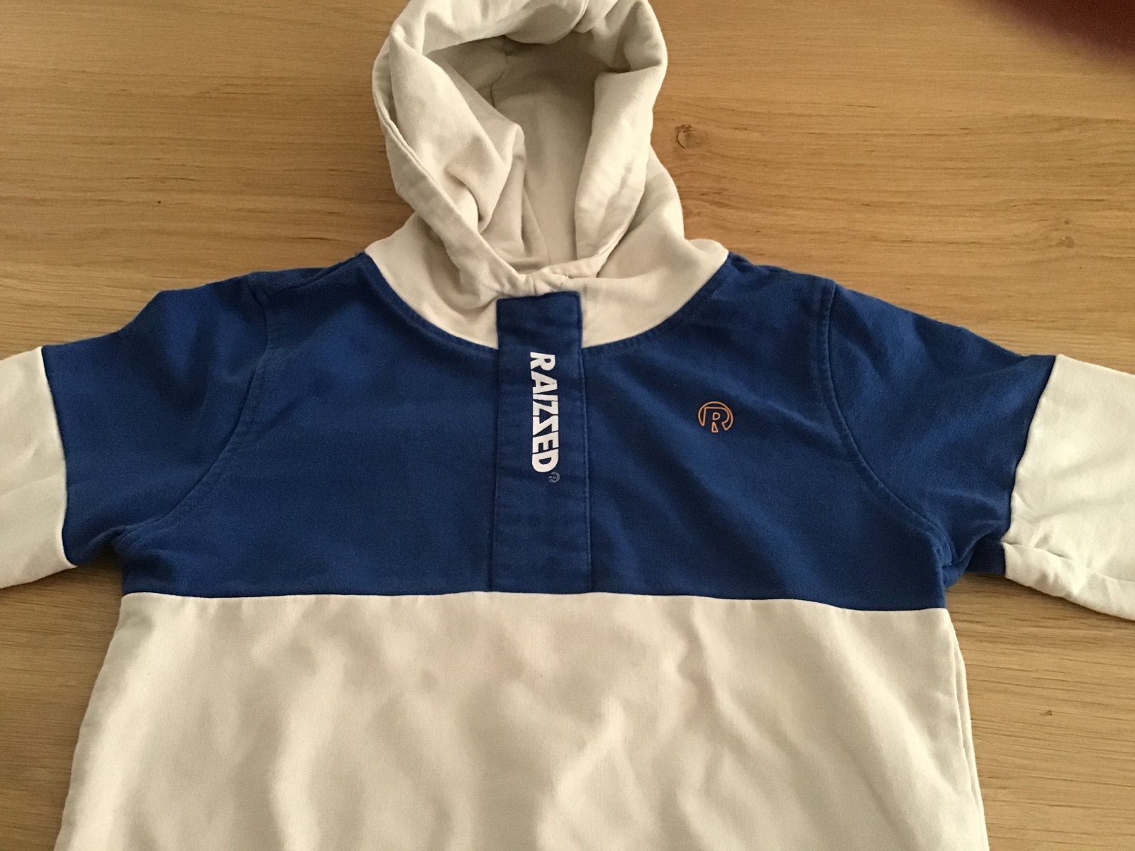 Raizzed hooddy Kleur :crème met blauw maat 116, Verzenden, Gebruikt, Jongen of Meisje, Trui of Vest