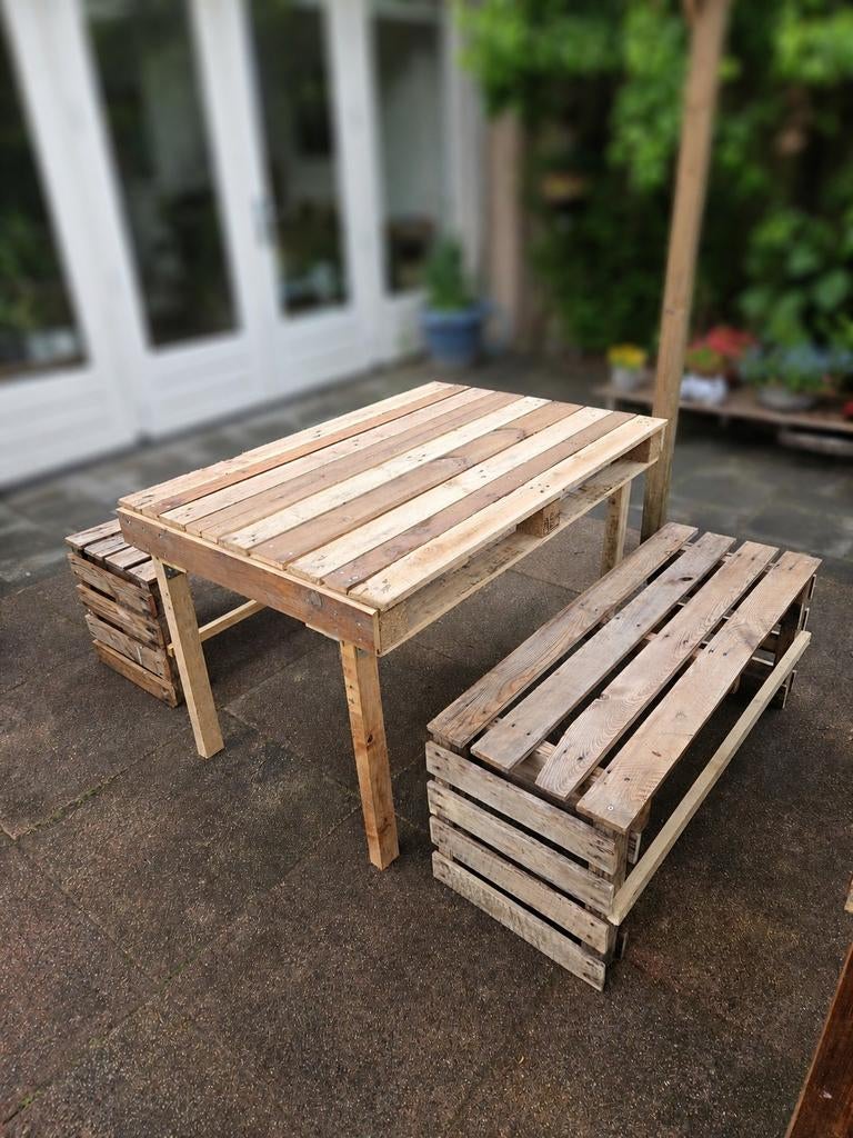 Pallet tuinset: tafel met 2 bankjes, Ophalen