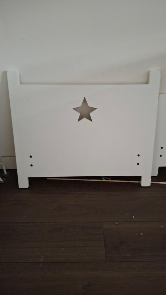 Stoer! Peuterbed, Kinderen en Baby's, Kinderkamer | Bedden, Gebruikt, 140 tot 160 cm, 70 tot 85 cm, Lattenbodem, Matras, Ophalen of Verzenden