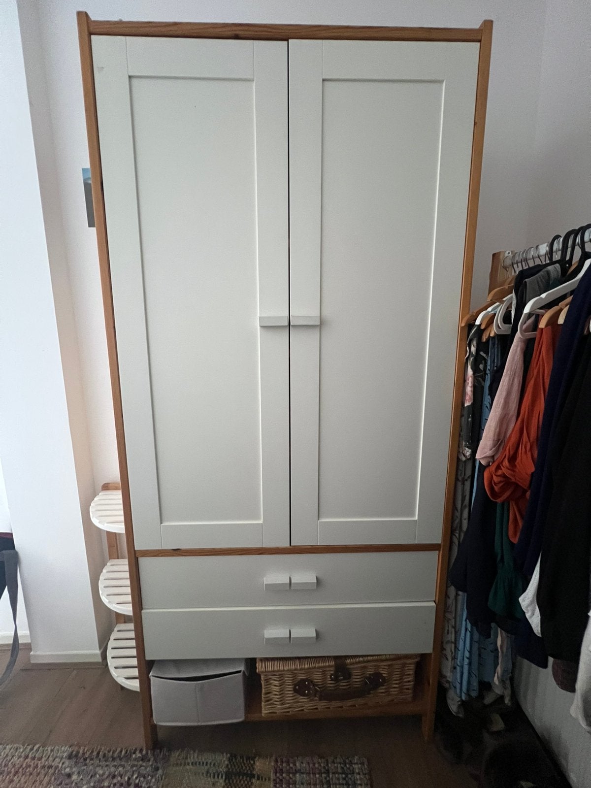 Two door wardrobe with drawers, Ophalen, 50 tot 100 cm, Zo goed als nieuw, Minder dan 100 cm