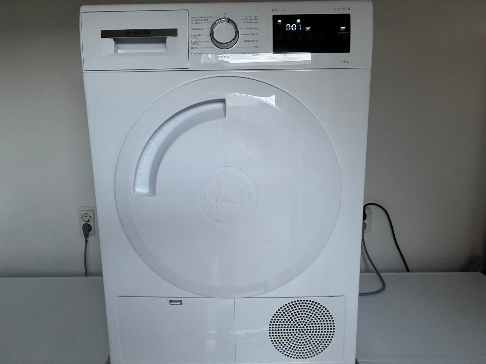 Zo goed als Nieuw Jong Bosch Serie4  8Kg Condensdroger, Bosch, Anti-kreukfase, 8 tot 10 kg, Ophalen of Verzenden