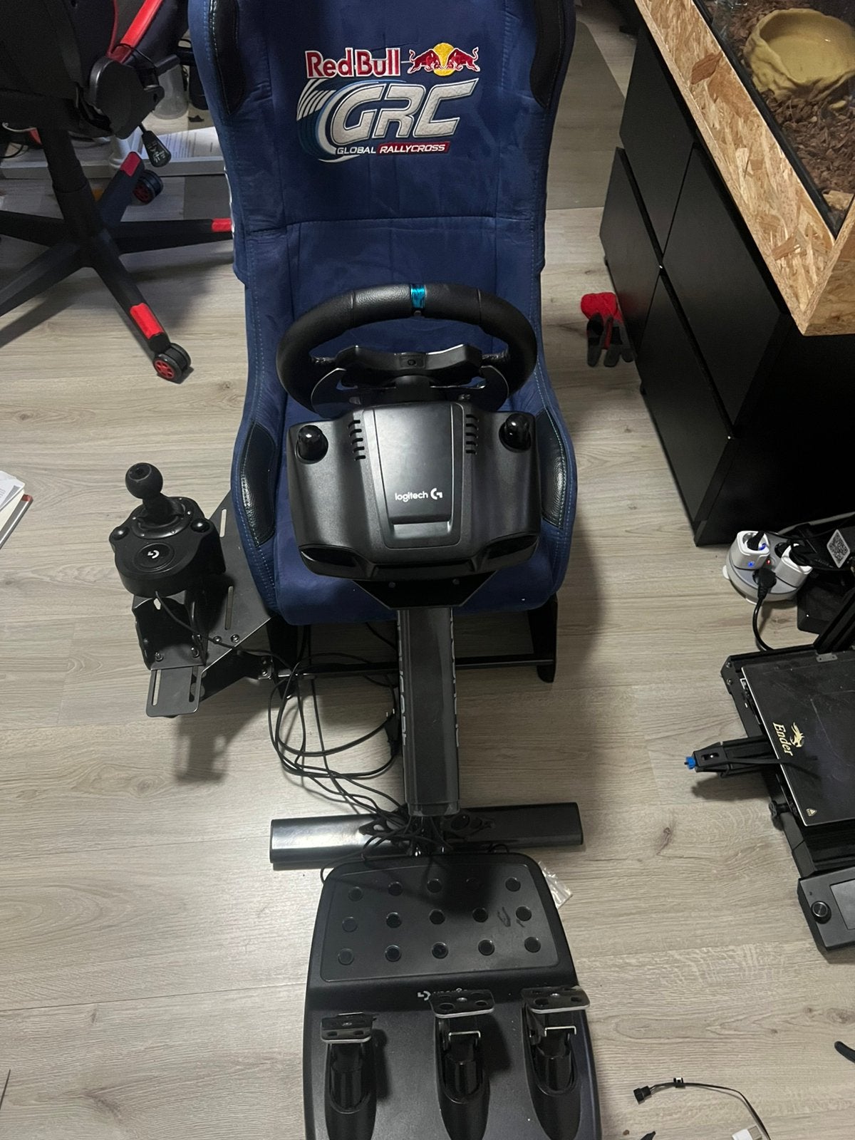 Logitech G29 racestuur en Redbull special playseat, Ophalen, Racestuur, Force feedback, Zo goed als nieuw