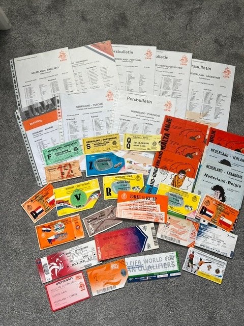 Nederland elftal programma's vele oude tickets, opstellingen, Verzenden, Gebruikt, Overige binnenlandse clubs, Poster, Plaatje of Sticker