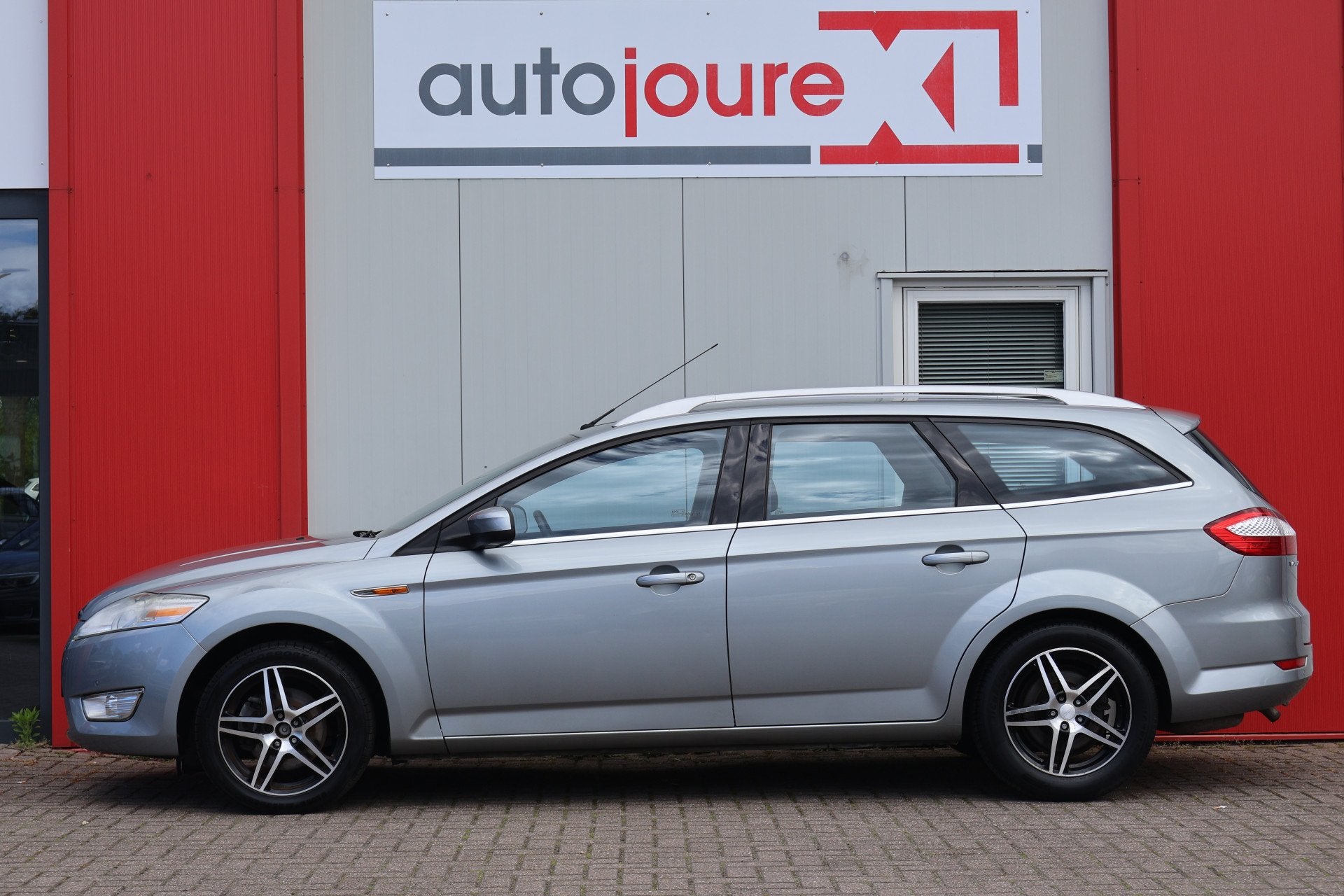 Ford Mondeo Wagon 2.0-16V Limited (bj 2010), Auto's, Stof, Gebruikt, Zwart, 4 cilinders