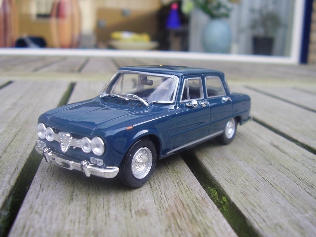 Schaalmodel Alfa Romeo Giulia, Ophalen of Verzenden, Nieuw, Auto