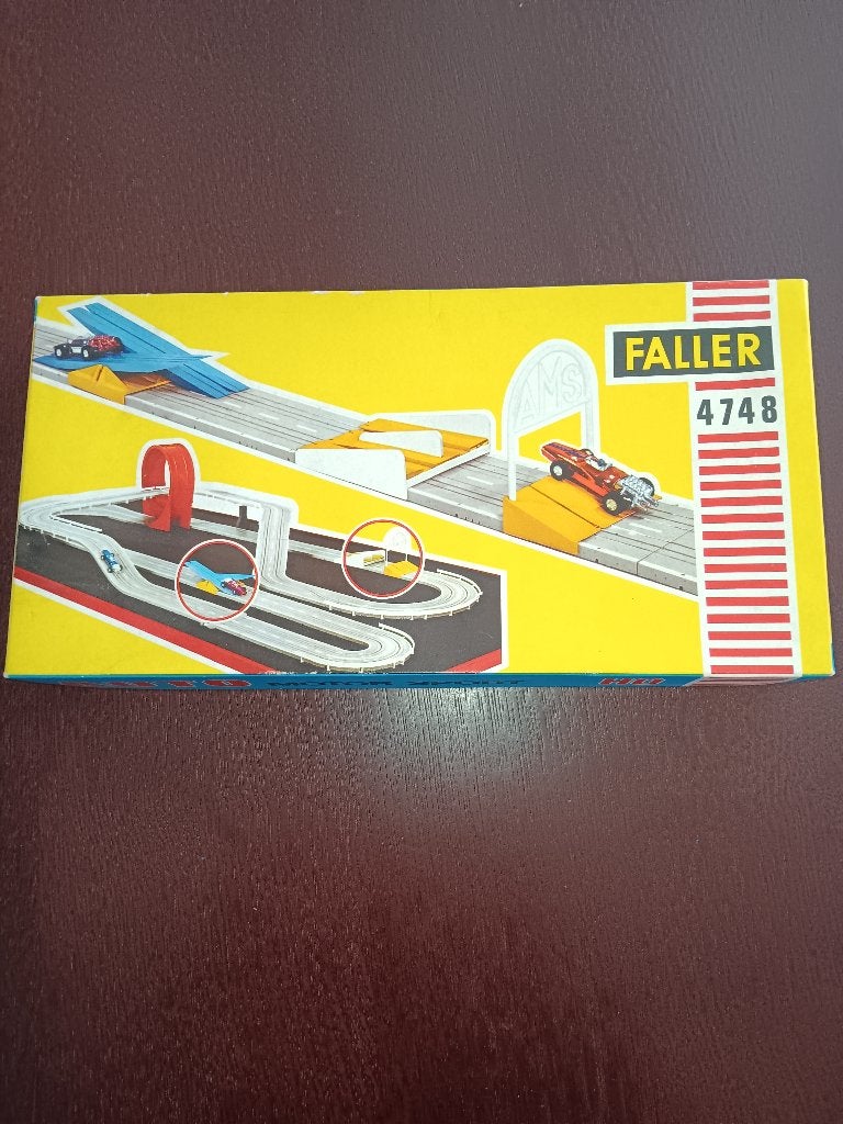 Faller AMS 4748 springschans, Kinderen en Baby's, Speelgoed | Racebanen, Overige merken, Onderdelen, Ophalen of Verzenden, Zo goed als nieuw