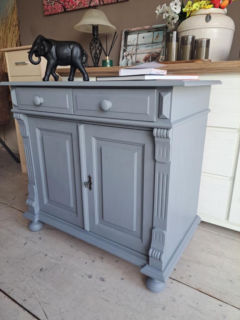 Mooie Ruime Antraciet Grijze kast.., Ophalen