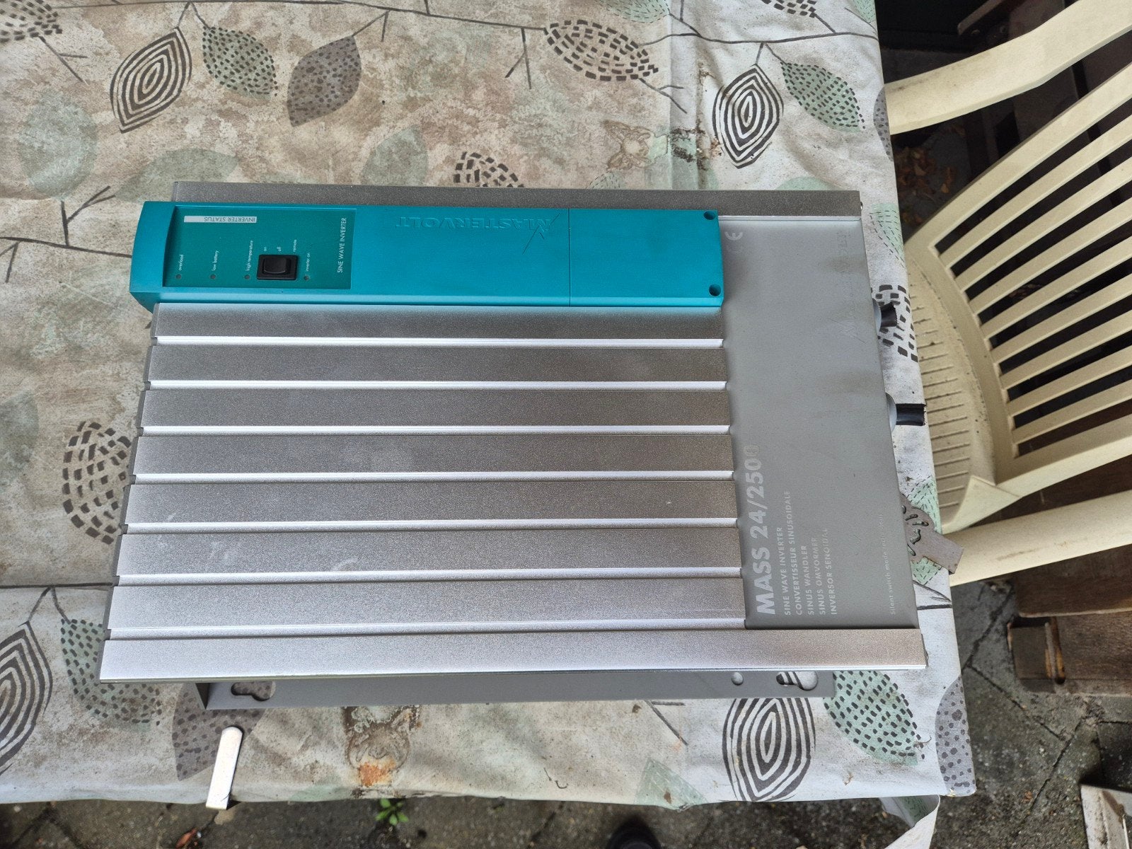 Mastervolt Mass 24/2500 Sinus Omvormer 24V naar 2500watt, Ophalen