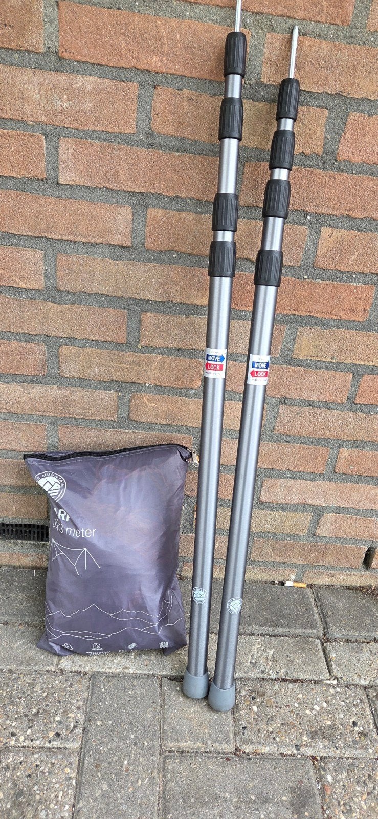 Blue Mountain Tarp met verstelbare stokken (3x3 meter), Caravans en Kamperen, Ophalen of Verzenden, Zo goed als nieuw