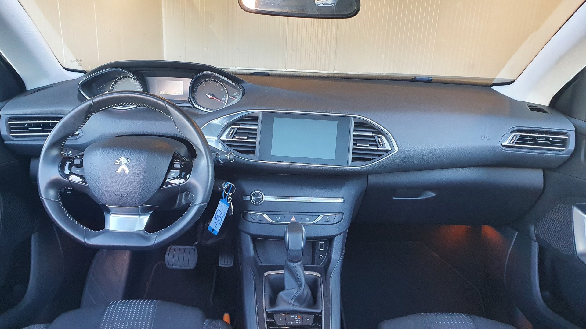 Peugeot 308 SW 1.2 PureTech Blue Lease Premium LED/CAMERA/PA, Stof, Gebruikt, Euro 6, 1199 cc