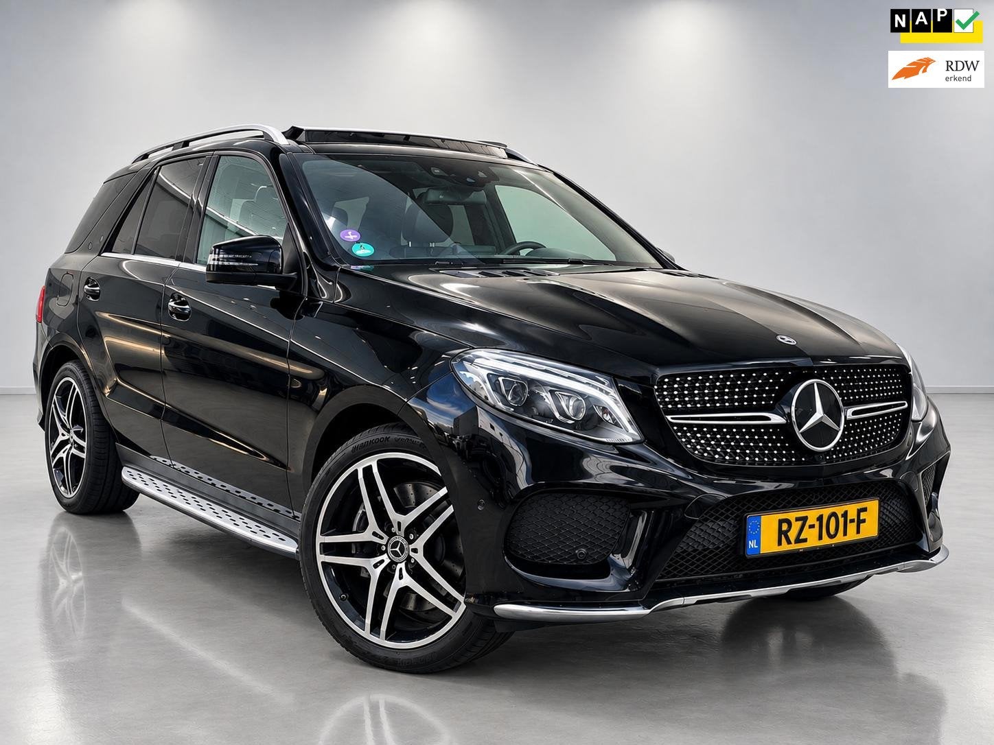 Mercedes-Benz GLE-klasse 400 4MATIC AMG Sport Edition [PANO, Auto's, Automaat, Dealer onderhouden, Gebruikt, Automatische klimaatregeling
