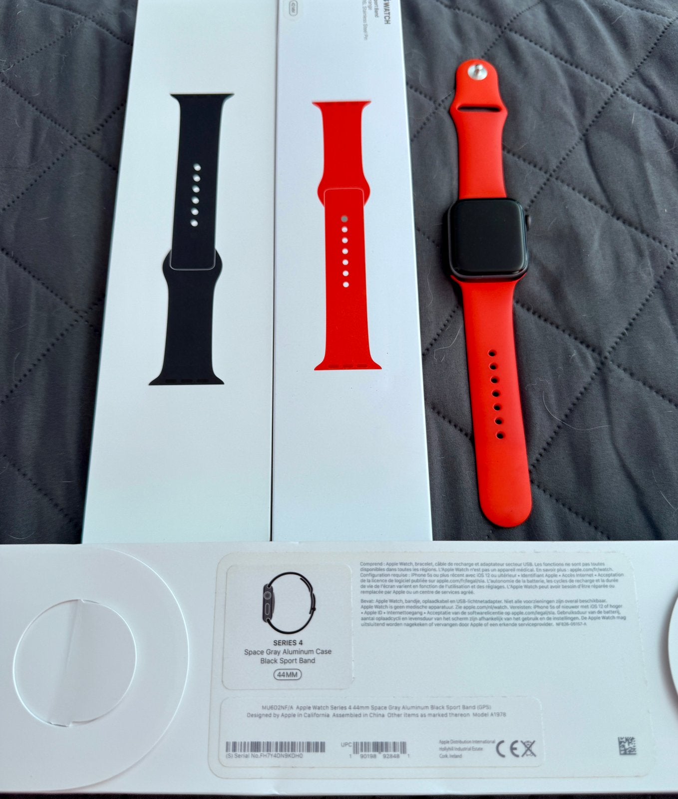 Apple Watch serie 4, Ophalen of Verzenden, Zo goed als nieuw, Zwart, IOS