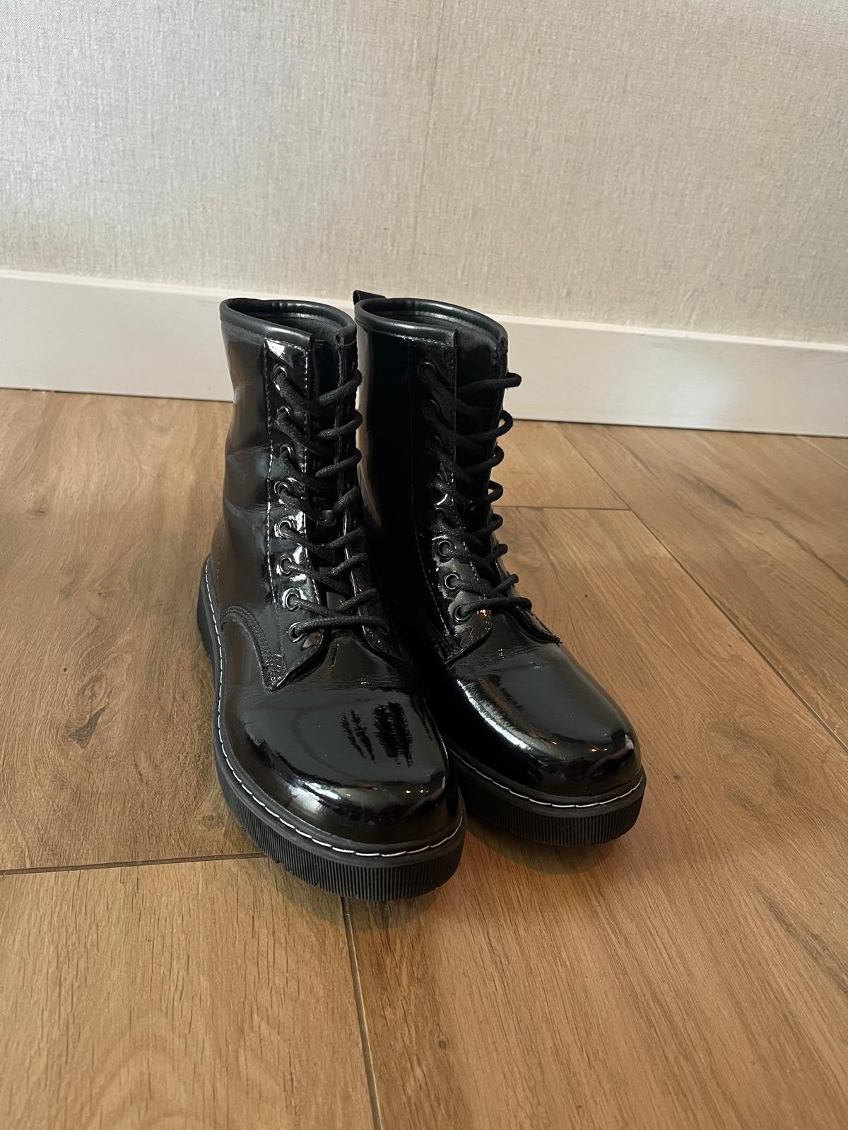 Mooie zwarte schoenen maat 39 van Blue Box, Blue Box, Zwart, Lage of Enkellaarzen, Ophalen of Verzenden