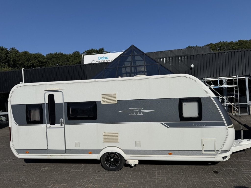 Hobby Excellent 560 KMFe 2014 | Stapelbed | Mover | Tent, Bedrijf, Schokbreker, 5 tot 6 meter, Tot en met 6