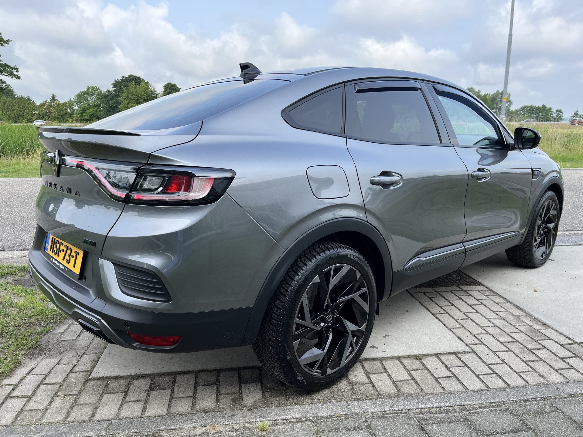 Renault Arkana 1.6 E-Tech full hybrid 145 esprit Alpine / Fa, Auto's, Gebruikt, 4 cilinders, Bedrijf, 760 kg