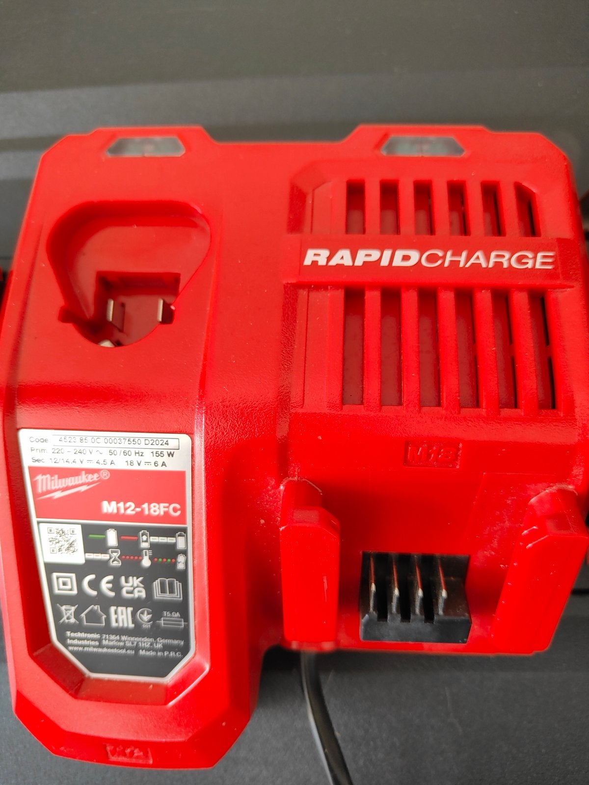 Milwaukee M18 FPD3 Klopboormachine en M18 FID3 Slagmoersleut, Ophalen, 600 watt of meer, Klopboormechanisme, Zo goed als nieuw