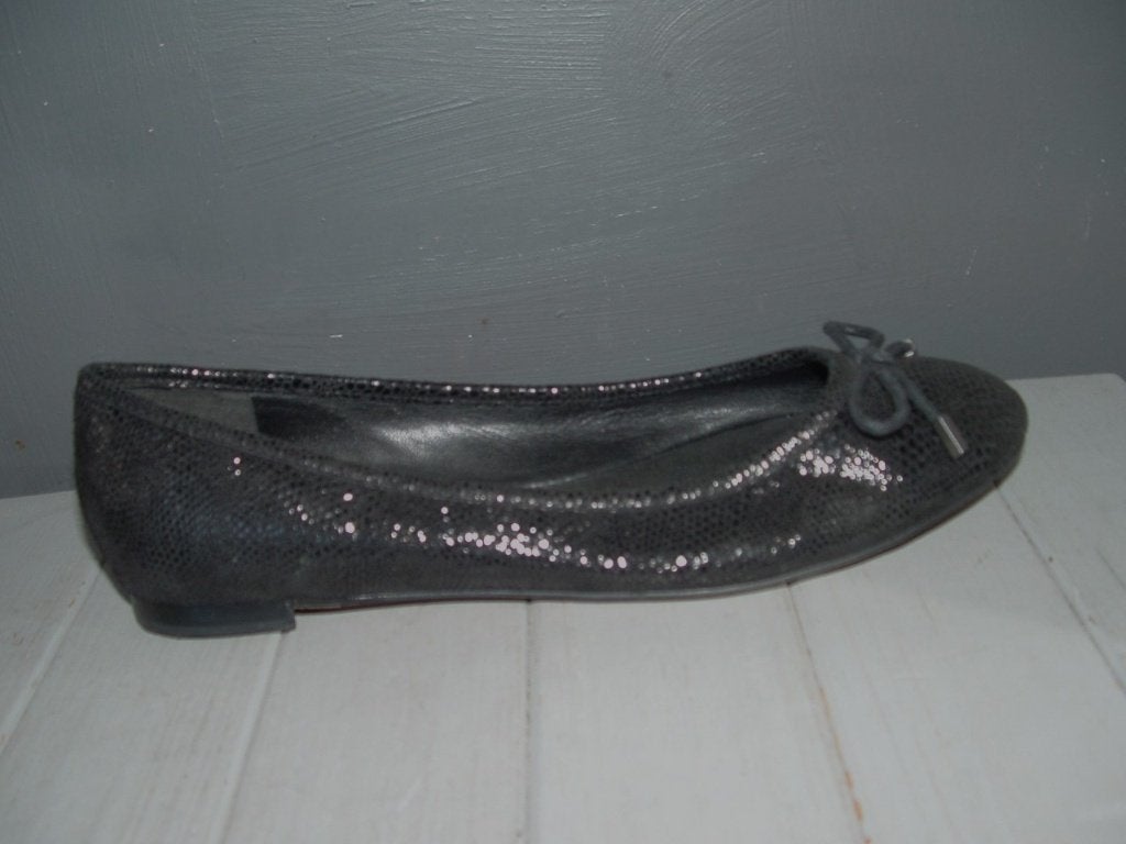 Vince Camuto zwarte ballerina flats instappers maat 37, Vince Camuto, Zwart, Zo goed als nieuw, Ballerina's