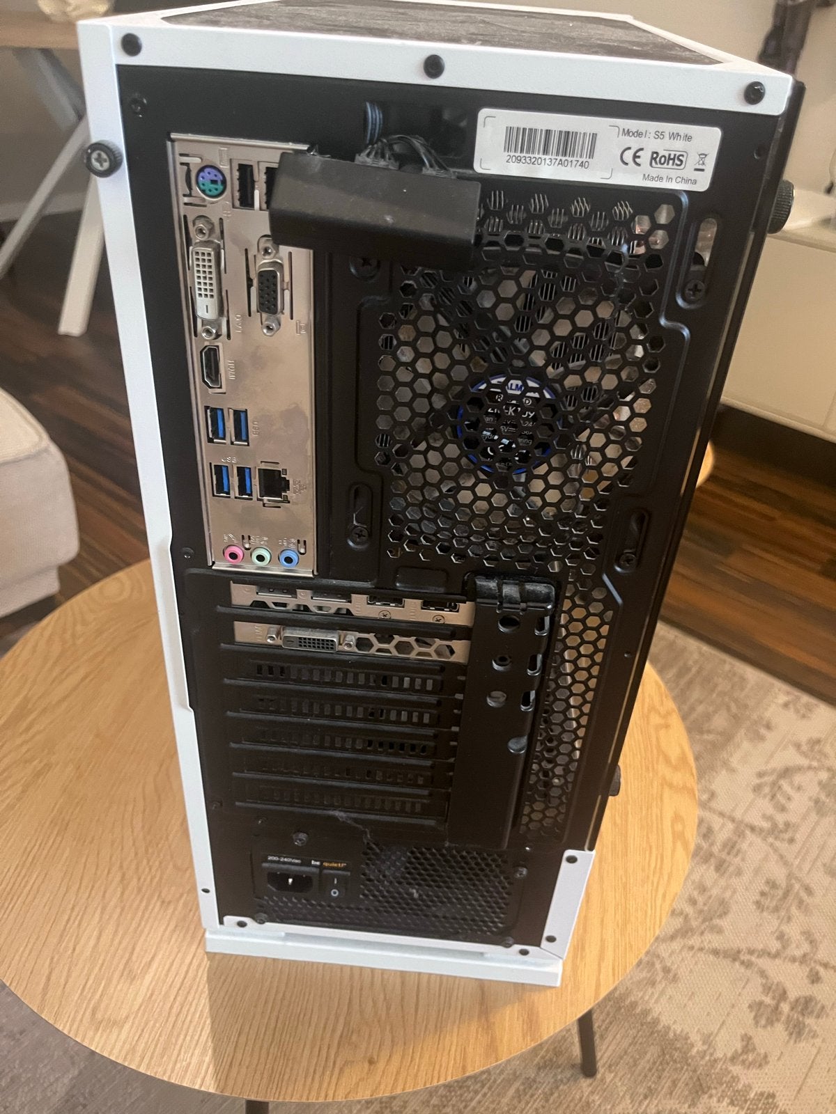 Foto 3 van Gaming PC met i3 10100, 1060 6gb en 16 gb ddr4