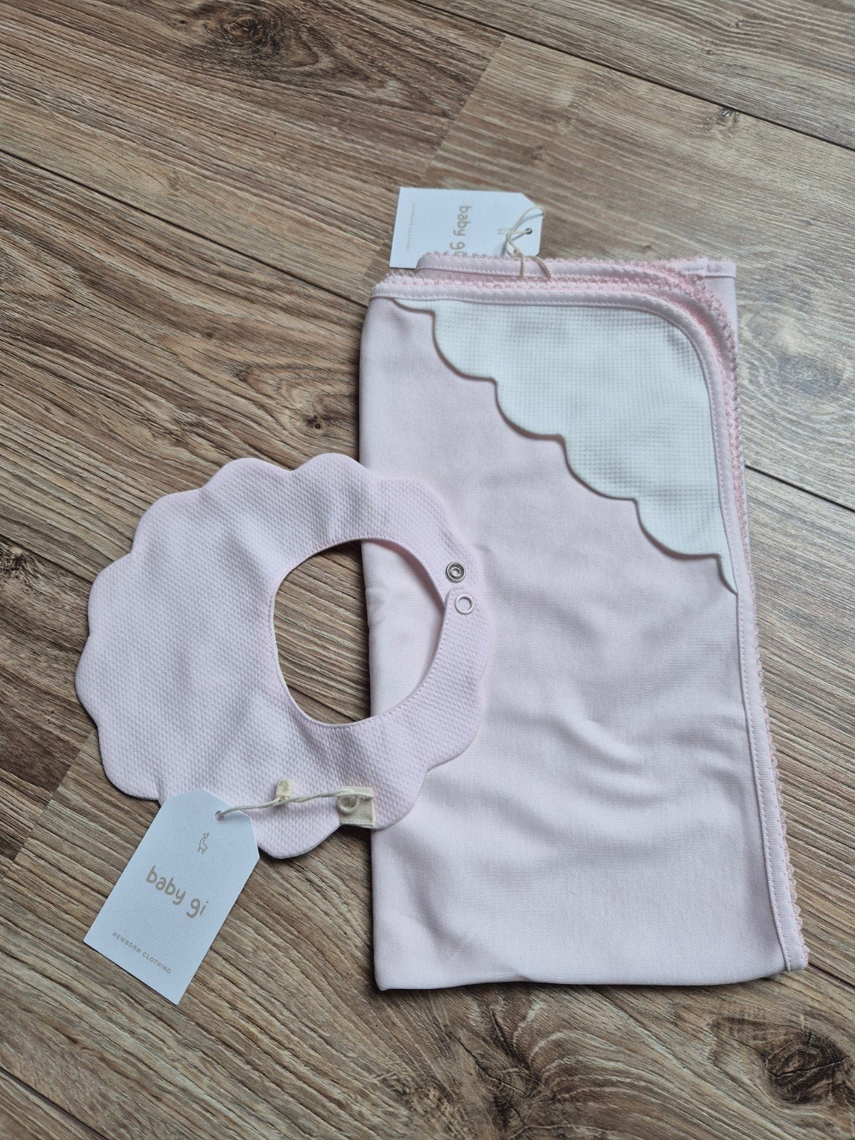 Baby gi dekentje met slabber nieuw!!, Kinderen en Baby's, Ophalen of Verzenden, Nieuw, Baby gi