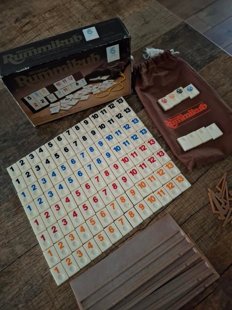Rummikub reis versie, Hobby en Vrije tijd, Gezelschapsspellen | Bordspellen, Ophalen of Verzenden