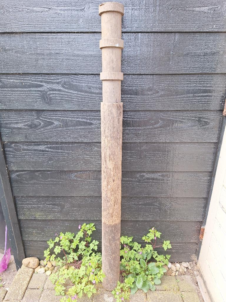 Diverse houten palen en balken, Ophalen, Gebruikt, Palen, Hardhout