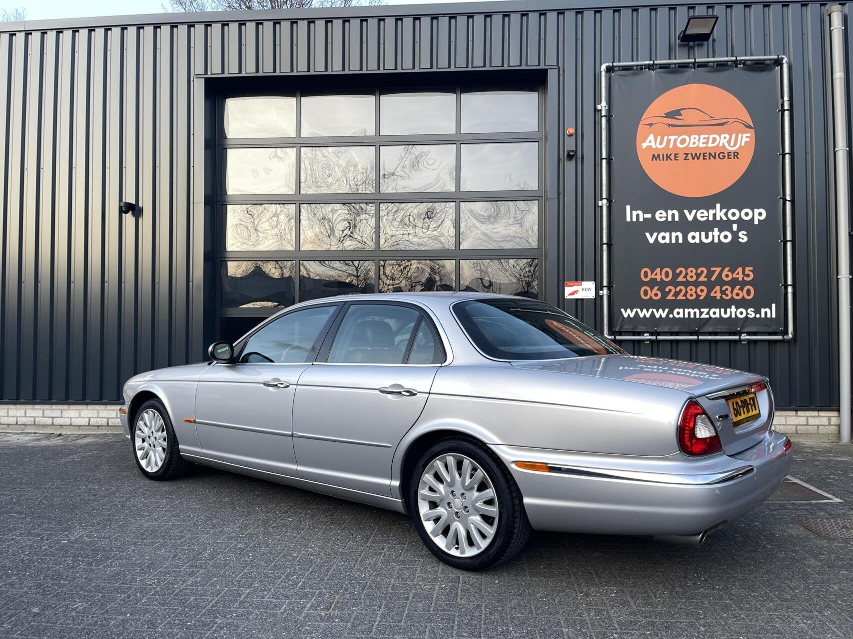 Jaguar XJ 3.5 V8 Executive AIRCO|LEER|ORIGINEEL NL|CRUISE CO, Auto's, Automaat, Achterwielaandrijving, Gebruikt, 8 cilinders