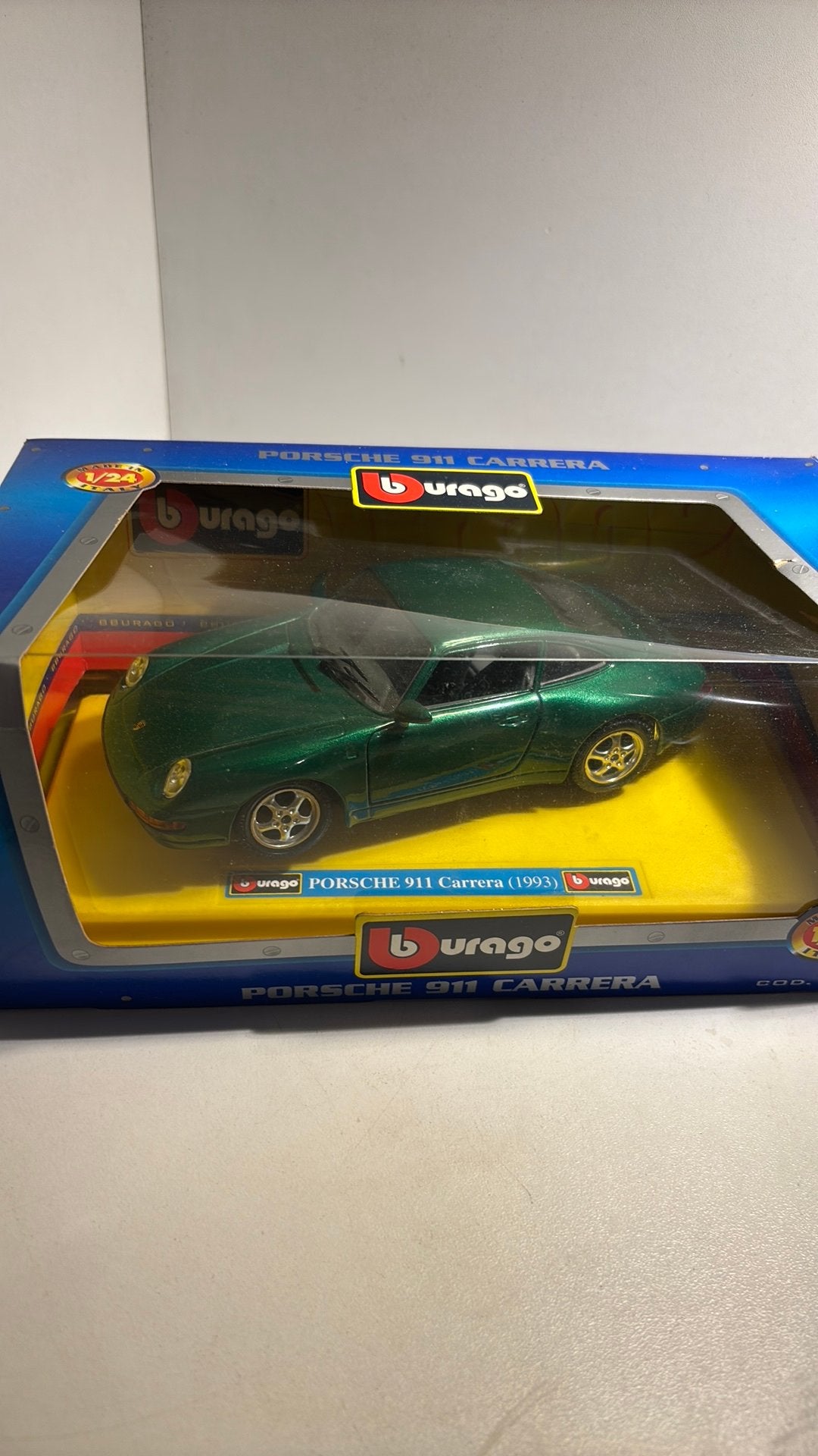 Porsche 911 carrera groen 1993 Bburago 1.24, Hobby en Vrije tijd, Ophalen of Verzenden, Bburago, A, A
