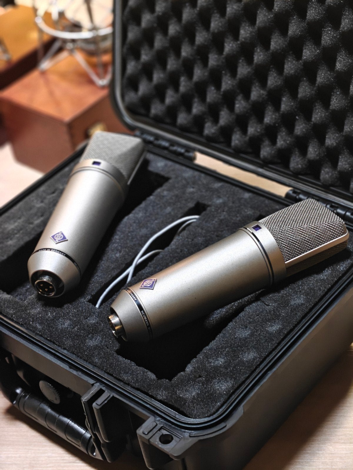 Neumann U87ai Matched Pair, Muziek en Instrumenten, Ophalen, Zo goed als nieuw, Studiomicrofoon
