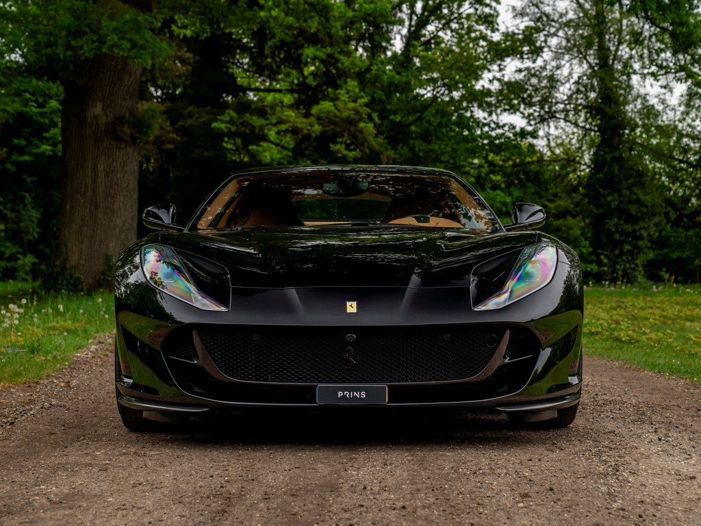 Ferrari 812 Superfast | Atelier Car | Full alcantara & carbo, Auto's, Ferrari, Automaat, Achterwielaandrijving, Gebruikt, Alcantara