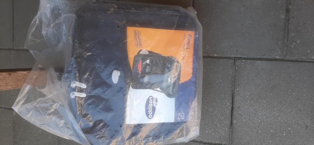 Te Koop 3.soort laptop tassen, Computers en Software, Laptoptassen, Ophalen of Verzenden, 15 inch, Nieuw, Rugzak