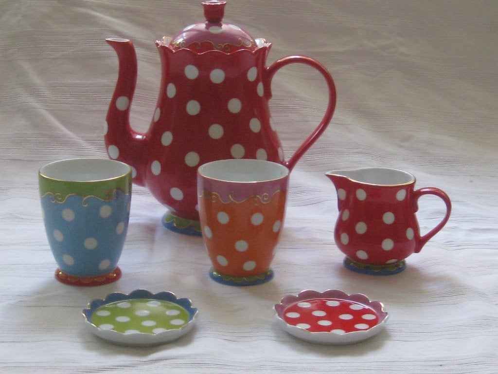 Oilily Koffiepot, 2 bekers, melkkannetjes en 2 schoteltjes, Overige merken, Ophalen of Verzenden, Zo goed als nieuw, Overige stijlen