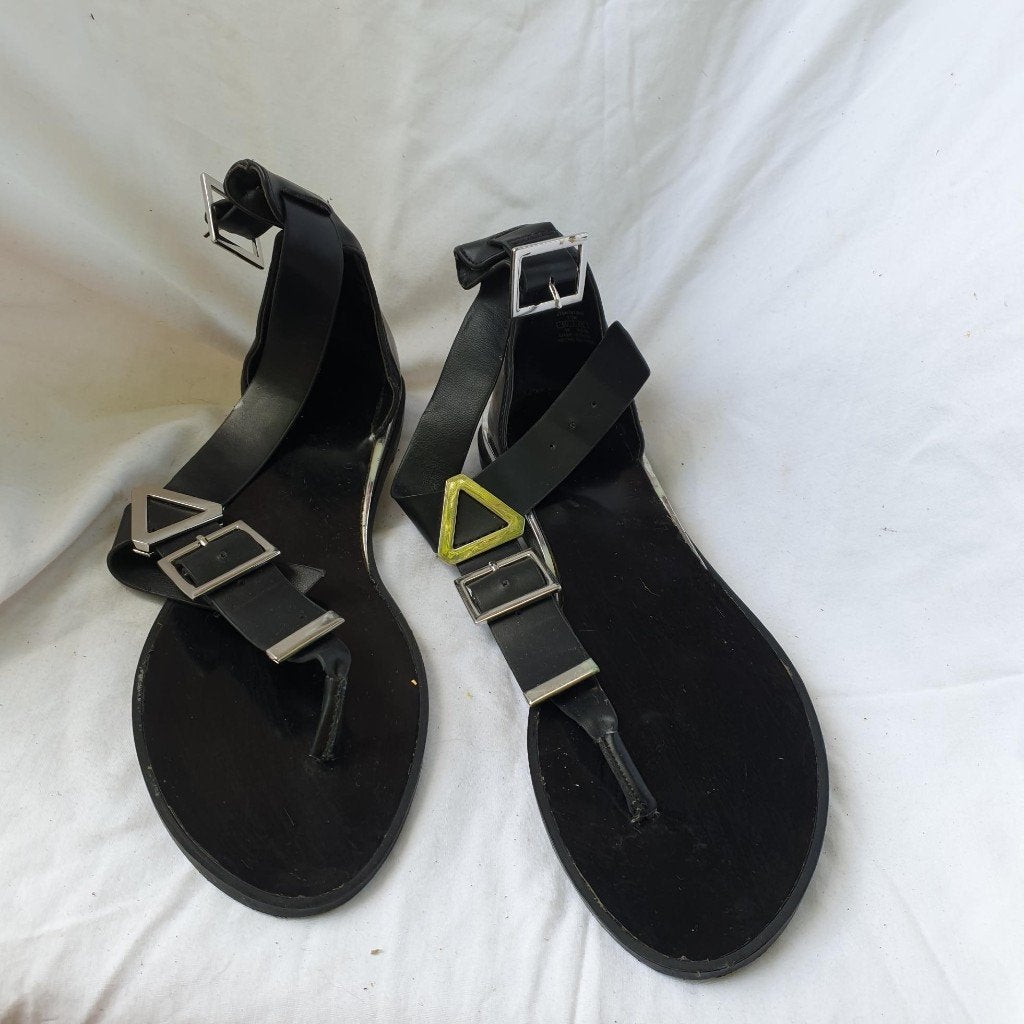 Stoere zwarte sandalen. Mt 38. Merk Zara, Kleding | Dames, Schoenen, ., Zwart, Zo goed als nieuw, .