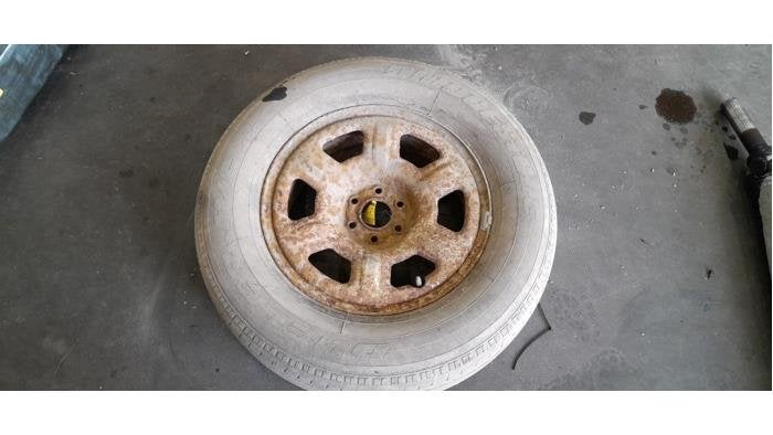 Reservewiel van een Nissan Navara, Gebruikt, Velg(en), -, -