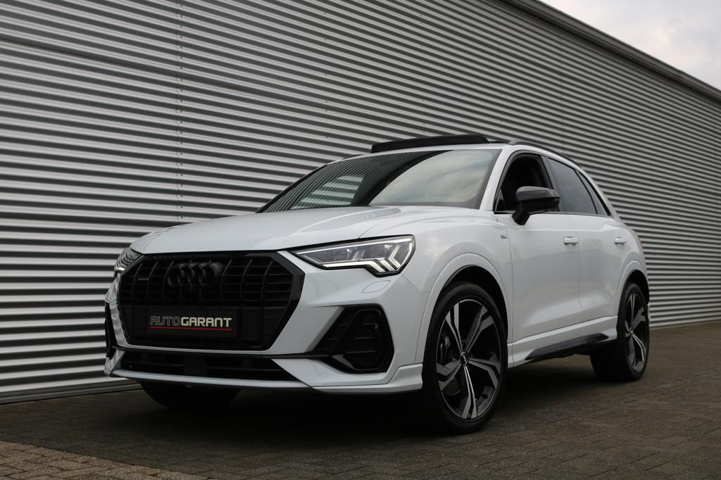 Audi Q3 40 TFSI Quattro S-Line (Panoramadak VirtualCockpit C, Auto's, Audi, Automaat, 12 maanden, Gebruikt, Zwart