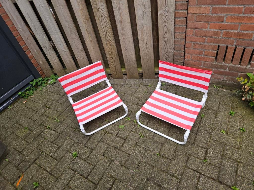2x Strandstoel Opvouwbaar Rood Wit Gestreepte Ligstoel, Tuin en Terras, Tuinstoelen, Ophalen of Verzenden, Zo goed als nieuw, Aluminium