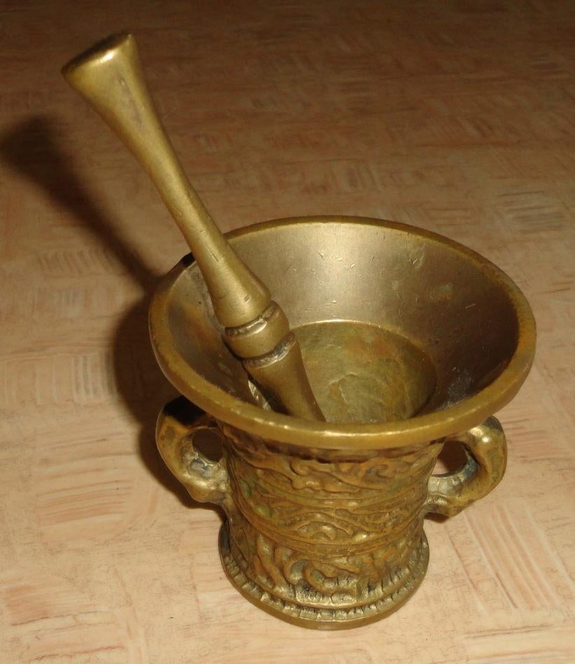Bronzen vijzel met stamper, Antiek en Kunst, Ophalen of Verzenden, Brons