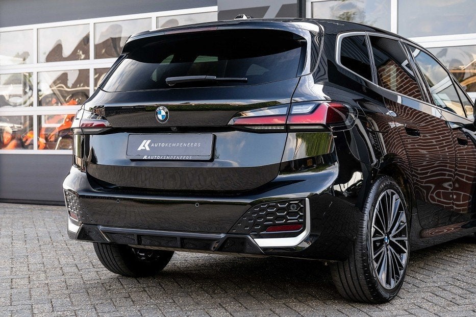 BMW 2 Serie 220 Active Tourer 220i M-Sport | Harman/Kardon |, Gebruikt, 156 pk, Alcantara, Zwart