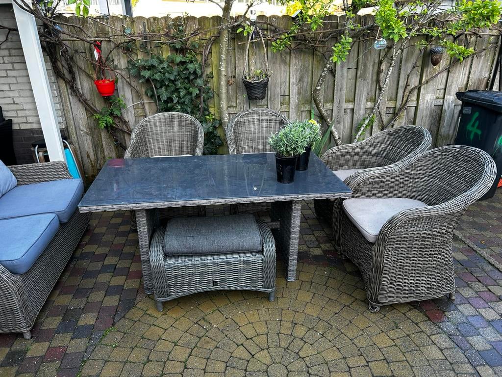 4 tuinstoelen tafel bank voetensteun wicker, Tuin en Terras, Tuinsets en Loungesets, Zo goed als nieuw, Tuinset, Wicker, 6 zitplaatsen