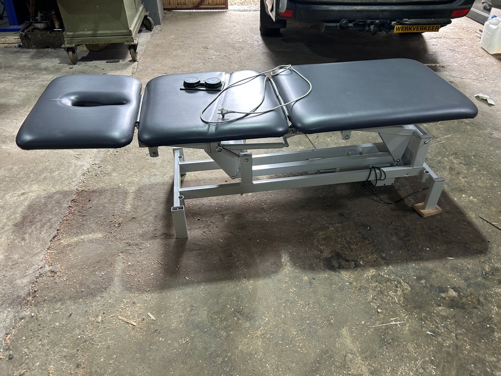 Massagebed 2x hoogte verstelbaar, Ophalen, Gebruikt, Massagetafel